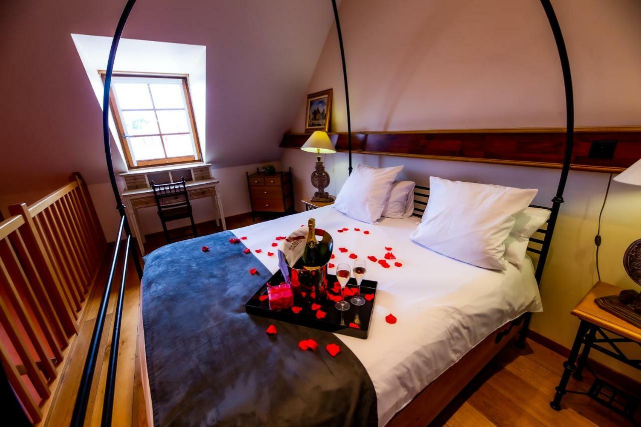 Hotel Et Spa Le Lion D'Or Pont-l'Eveque  Luaran gambar